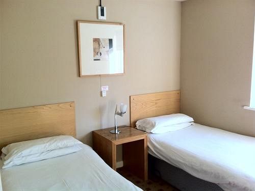 Holroyd Arms Apartamento Guildford Exterior foto